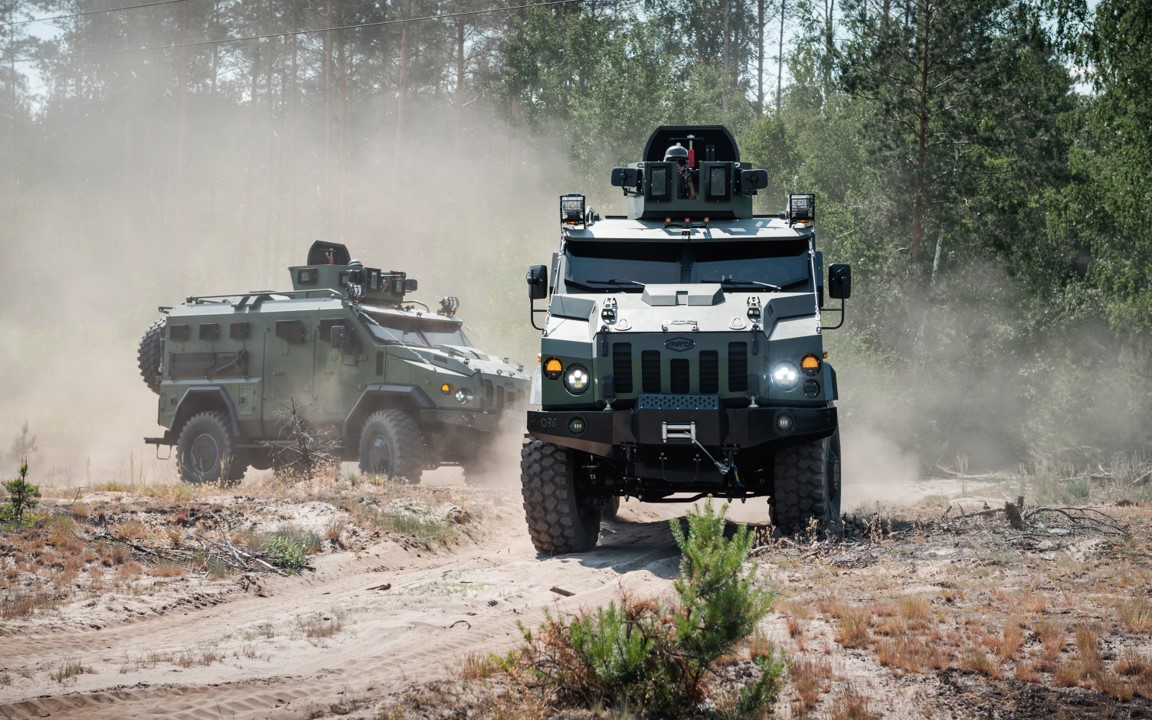 KAMRAT C-130 Ukrainian 4x4 APC (B)